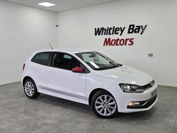 Volkswagen Polo TSI BlueMotion Tech beats