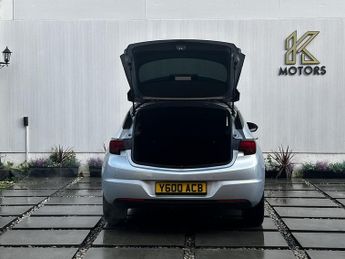 Vauxhall Astra 1.4i Turbo SRi Nav Hatchback 5dr Petrol Auto Euro 6 (s/s) (150 p