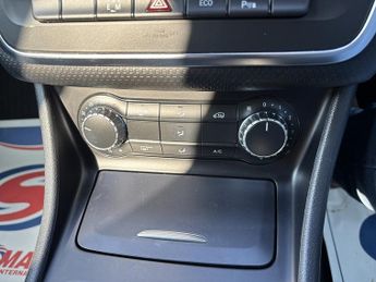 Mercedes-Benz A-Class A180 Blueefficiency Sport