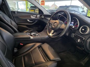 Mercedes-Benz C Class 2.1 C250d Sport (Premium Plus) Saloon 4dr Diesel 7 Saloon 2.1 Au