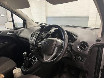 Ford Transit Courier 1.6 TDCi Trend Panel Van 5dr Diesel Manual L1 Euro 5 (95 ps)
