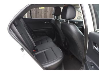 Kia Rio T-GDi MHEV 3