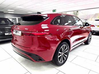 Jaguar F-PACE P250i R-Dynamic SE