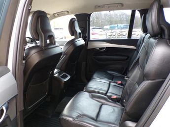 Volvo XC90 D5 PowerPulse Momentum