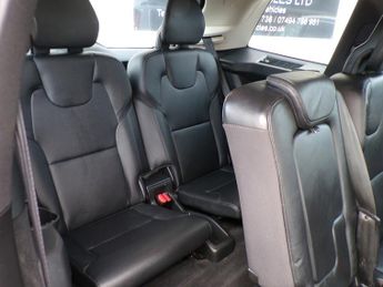 Volvo XC90 D5 PowerPulse Momentum