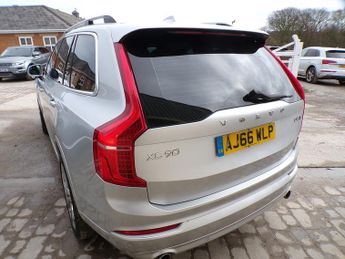 Volvo XC90 D5 PowerPulse Momentum