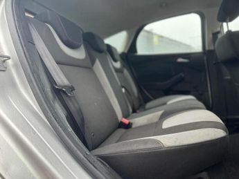 FORD FOCUS FOCUS 1.6L ZETEC 5d AUTO 124 BHP 12 MONTHS MOT - JUST SERVICED