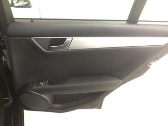 Mercedes-Benz C Class 3.0L C350 CDI V6 AMG Sport 5DR Saloon Automatic Diesel 3.0 4dr S