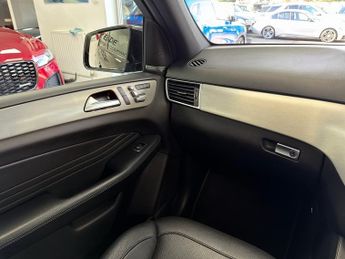 Mercedes-Benz GLE GLE250d AMG Night Edition
