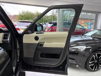 Land Rover Range Rover Sport SD V6 HSE