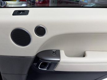 Land Rover Range Rover Sport SD V6 HSE