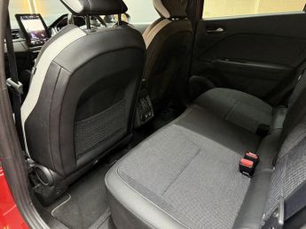 Renault Captur 1.3 TCe S Edition SUV 5dr Petrol EDC Euro 6 (s/s) (140 ps)