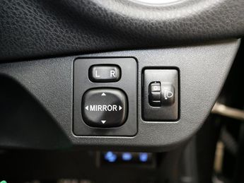 Toyota Yaris VVT-i Y20