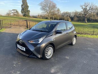 Toyota AYGO VVT-i x-play