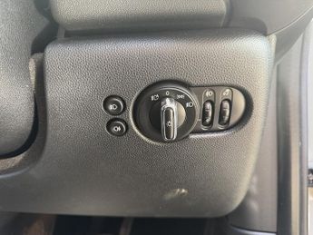 MINI Hatch 1.5 Cooper Hatchback 3dr Petrol Auto Euro 6 (s/s) (136 ps)