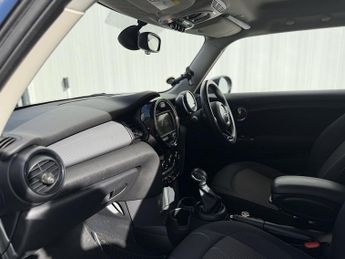 MINI Hatch 1.5 Cooper Hatchback 3dr Petrol Auto Euro 6 (s/s) (136 ps)