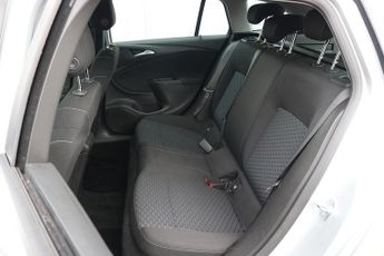 Vauxhall Astra CDTi BlueInjection Design