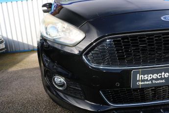 Ford S-Max T EcoBoost Titanium Sport