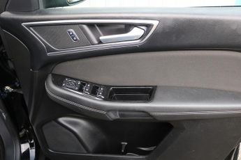 Ford S-Max T EcoBoost Titanium Sport