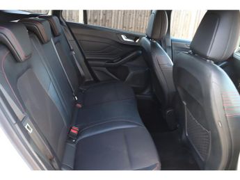 Ford Focus T EcoBoost ST-Line X