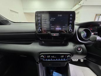 Toyota Yaris VVT-h GR SPORT