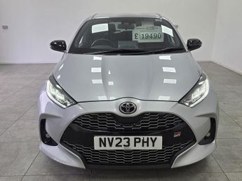 Toyota Yaris VVT-h GR SPORT