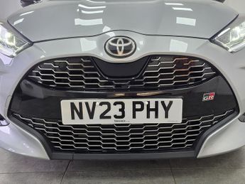 Toyota Yaris VVT-h GR SPORT