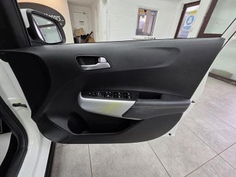 Kia Picanto DPi X-Line S