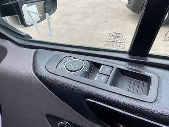 Ford Tourneo Custom 320 EcoBlue Titanium L2 Auto