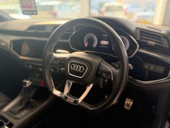 Audi Q3 1.5 TFSI CoD 35 S line SUV 5dr Petrol S Tronic Euro 6 (s/s) (150