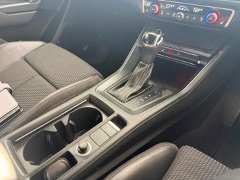 Audi Q3 1.5 TFSI CoD 35 S line SUV 5dr Petrol S Tronic Euro 6 (s/s) (150