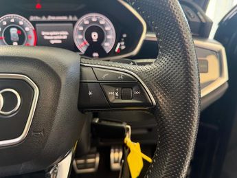 Audi Q3 1.5 TFSI CoD 35 S line SUV 5dr Petrol S Tronic Euro 6 (s/s) (150