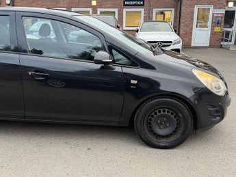 Vauxhall Corsa 1.2 16V Exclusiv Hatchback 5dr Petrol Easytronic Euro 5 (A/C) (8