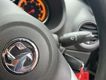 Vauxhall Corsa 1.2 16V Exclusiv Hatchback 5dr Petrol Easytronic Euro 5 (A/C) (8