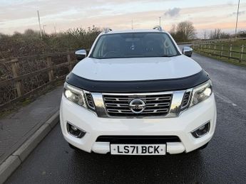 Nissan Navara 2.3 dCi Tekna Pickup Double Cab 4dr Diesel Auto 4WD Euro 6 (190 