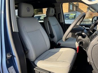 Volkswagen Transporter T6 T32 150 DSG SWB