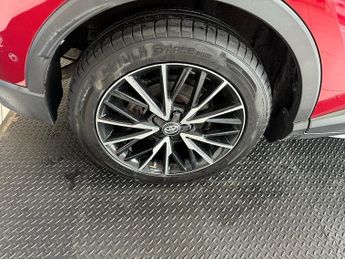 Toyota C-HR 1.8 VVT-h Red Edition SUV 5dr Petrol Hybrid CVT Euro 6 (s/s) (12