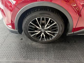 Toyota C-HR 1.8 VVT-h Red Edition SUV 5dr Petrol Hybrid CVT Euro 6 (s/s) (12
