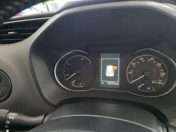 Toyota Yaris 1.5 VVT-h Icon Tech Hatchback 5dr Petrol Hybrid E-CVT Euro 6 (s/