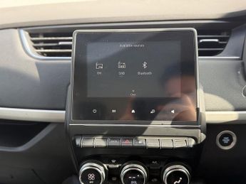 Renault Zoe R135 52kWh Iconic Hatchback 5dr Electric Auto (i) (134 bhp)