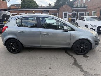 Vauxhall Corsa 1.4 16V Design Hatchback 5dr Petrol Auto Euro 5 (A/C) (100 ps)