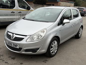Vauxhall Corsa 1.4i 16v Club Hatchback 5dr Petrol Automatic (158 g/km, 89 bhp)