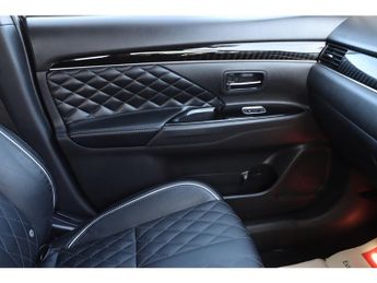 Mitsubishi Outlander h TwinMotor Exceed