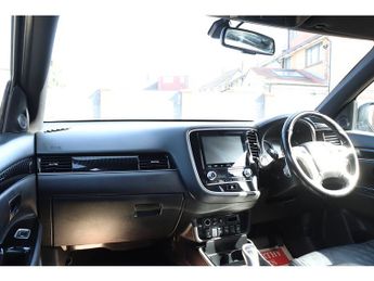 Mitsubishi Outlander h TwinMotor Exceed