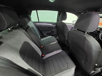 Volkswagen Golf TDI R-Line Edition