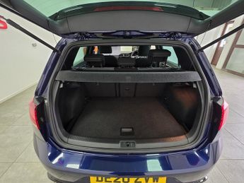 Volkswagen Golf TDI R-Line Edition