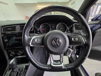 Volkswagen Golf TDI R-Line Edition