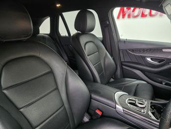Mercedes-Benz GLC GLC220d AMG Line