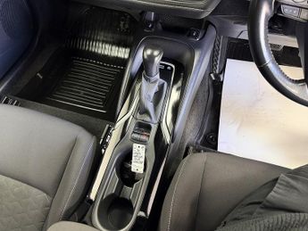 Toyota Corolla VVT-h Design