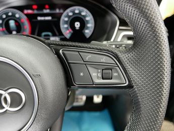 Audi A4 Avant TFSI Black Edition